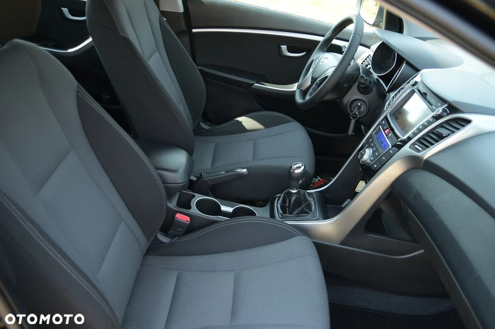 Hyundai i30 1.6 Premium - 22