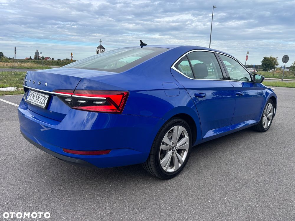 Skoda Superb 2.0 TDI Ambition DSG - 4