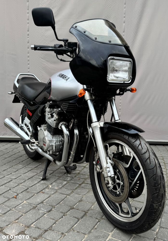 Yamaha XJ - 6