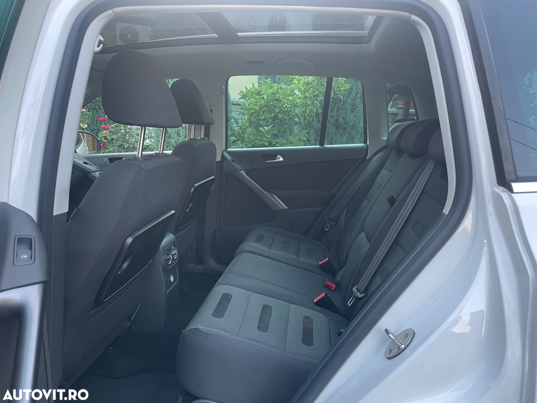 Volkswagen Tiguan - 21