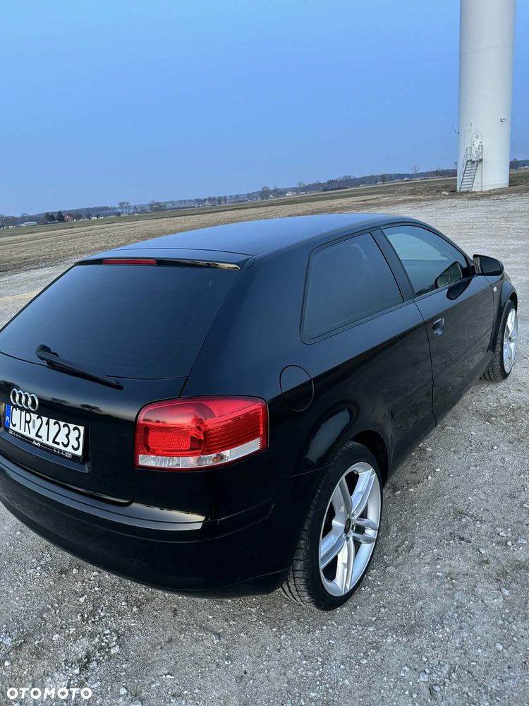 Audi A3 3-drzwiowe 1.6 FSI Ambiente - 8