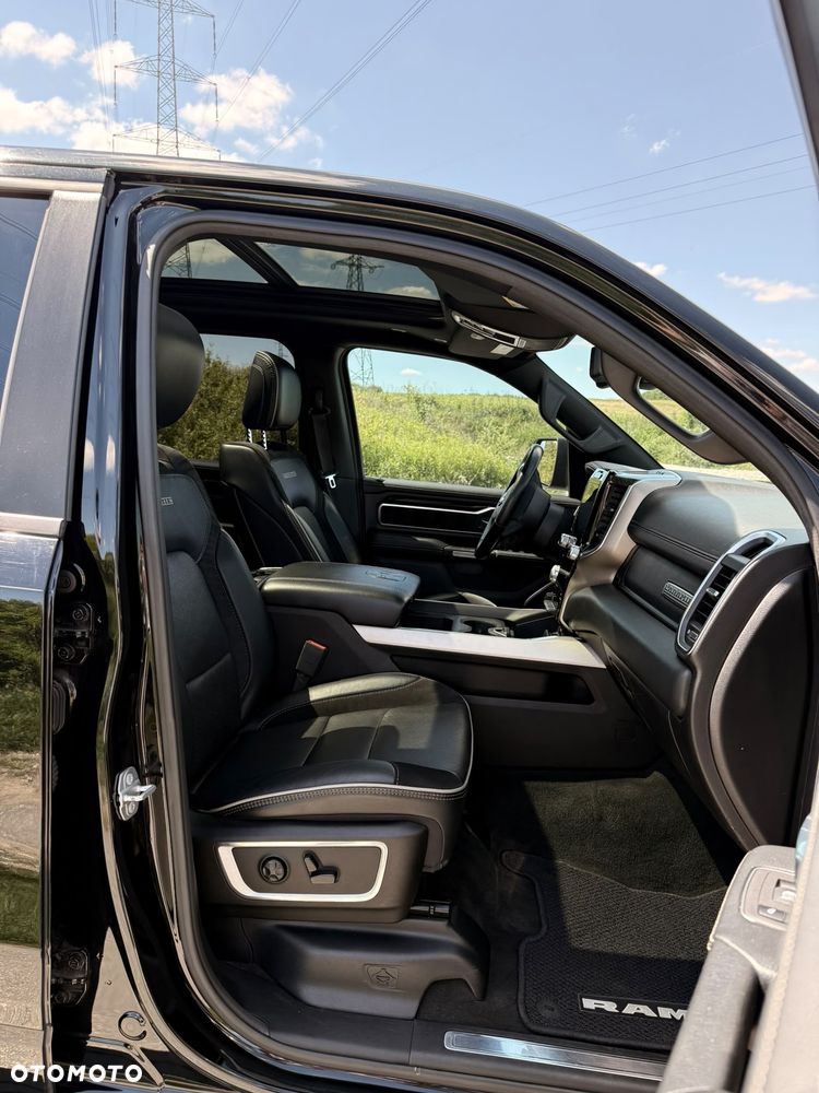 Dodge RAM 5.7 4x4 - 15