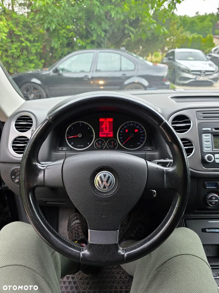 Volkswagen Tiguan 2.0 TDI DPF 4Motion Exclusive - 16