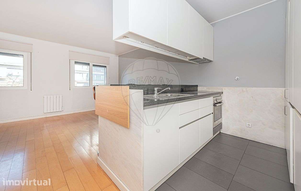 Apartamento T1 para arrendamento - Grande imagem: 2/27