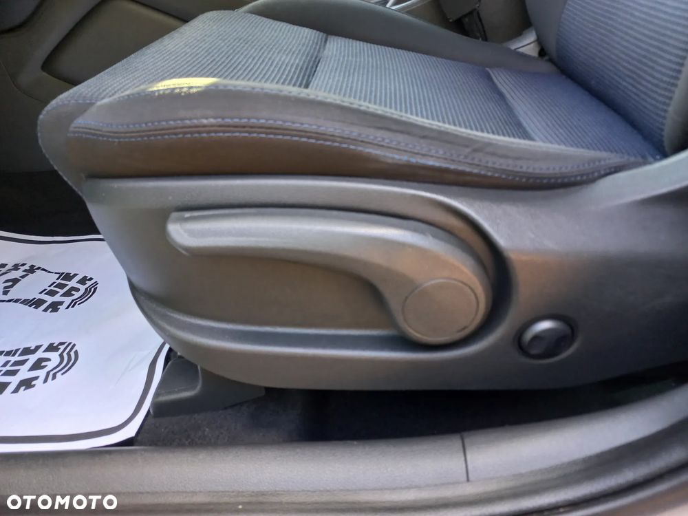 Hyundai Tucson blue 1.7 CRDi 2WD Style - 23