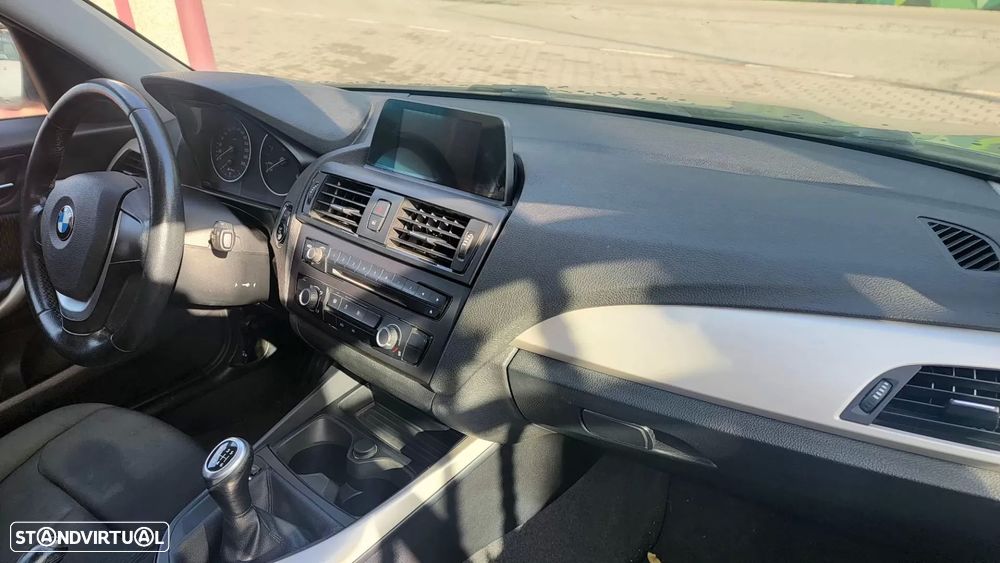 BMW 116 d Line Sport - 13