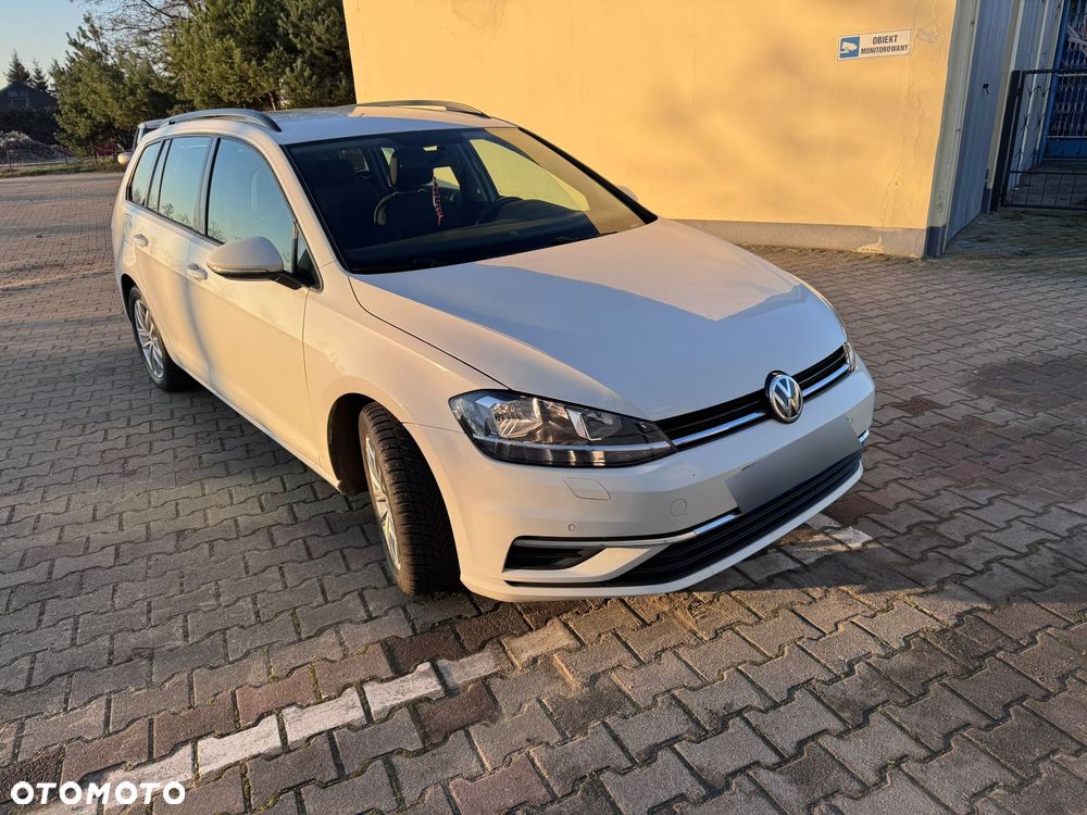 Volkswagen Golf 1.6 TDI SCR DSG Comfortline - 4