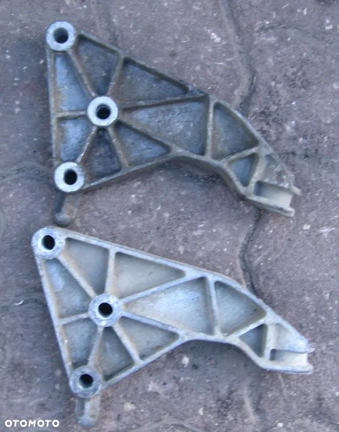 wspornik silnik skrzyni ASTRA II ZAFIRA A 1.6 1.8 90575233