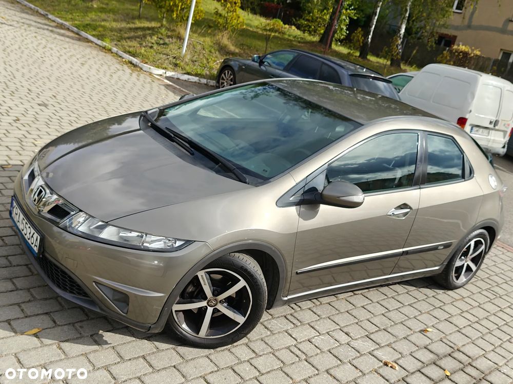 Honda Civic 1.8 Comfort - 25