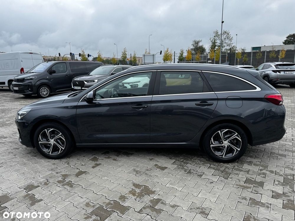 Hyundai i30 1.5 DPI Smart - 9