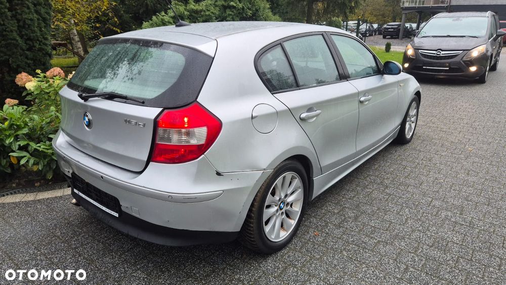 BMW 118D 2006 photo 5