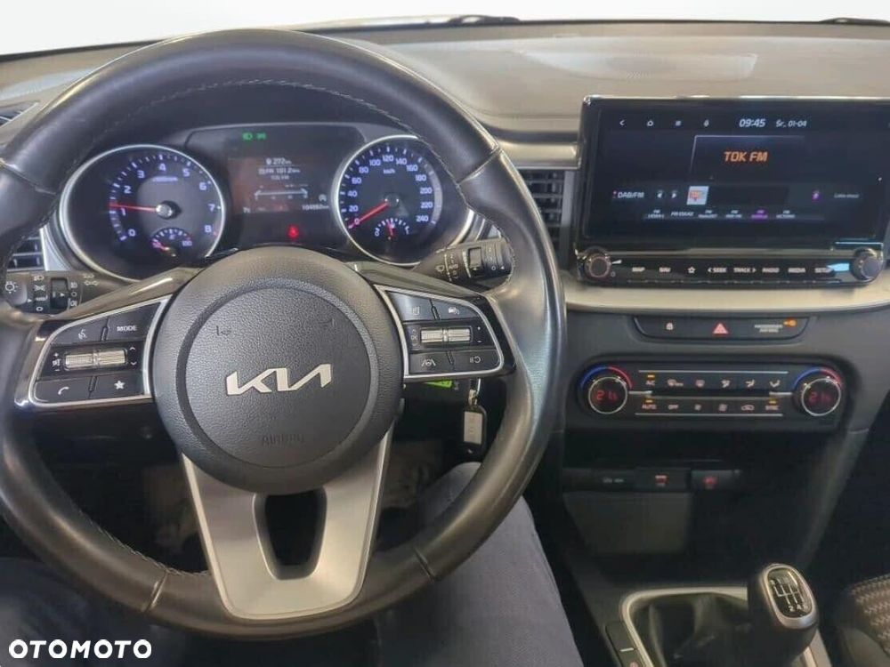 Kia Ceed 1.5 T-GDI M - 8