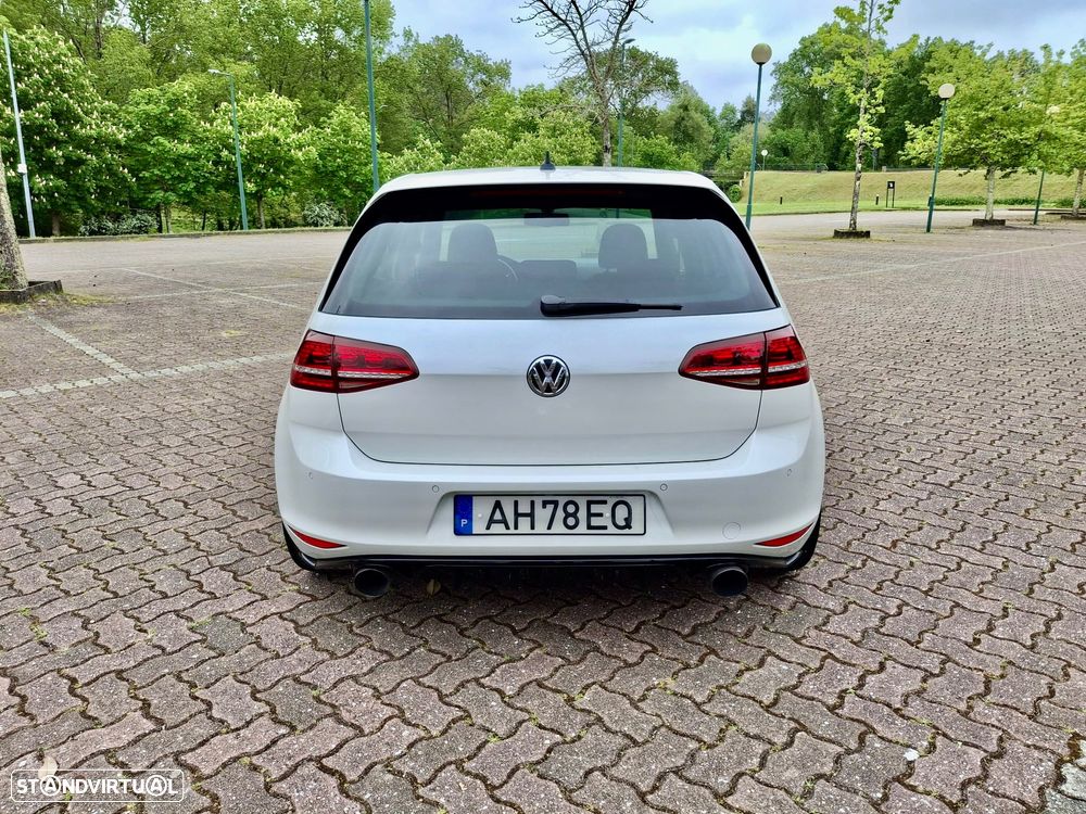 VW Golf GTI Performance BlueMotion - 4