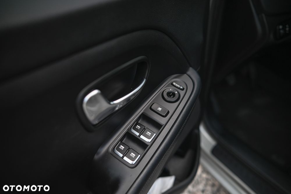 Kia Carens 1.7 CRDi S 7os - 15