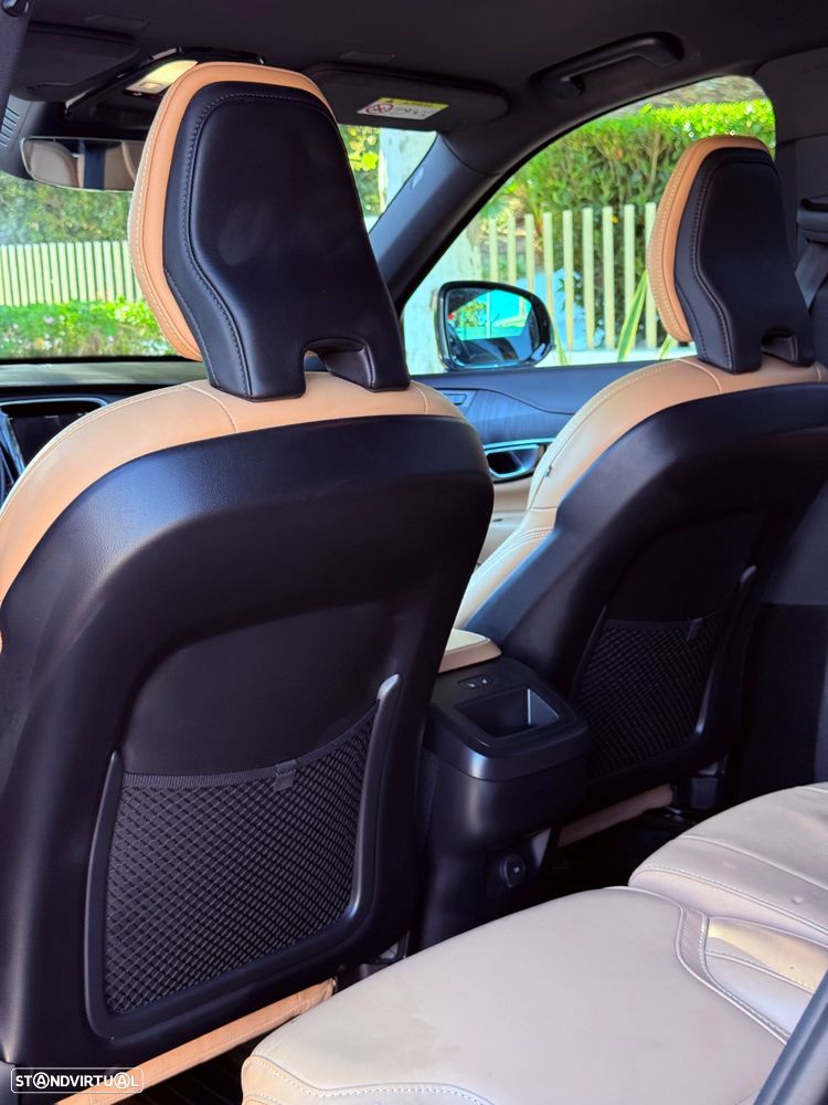 Volvo XC 90 D5 AWD Geartronic RDesign - 26