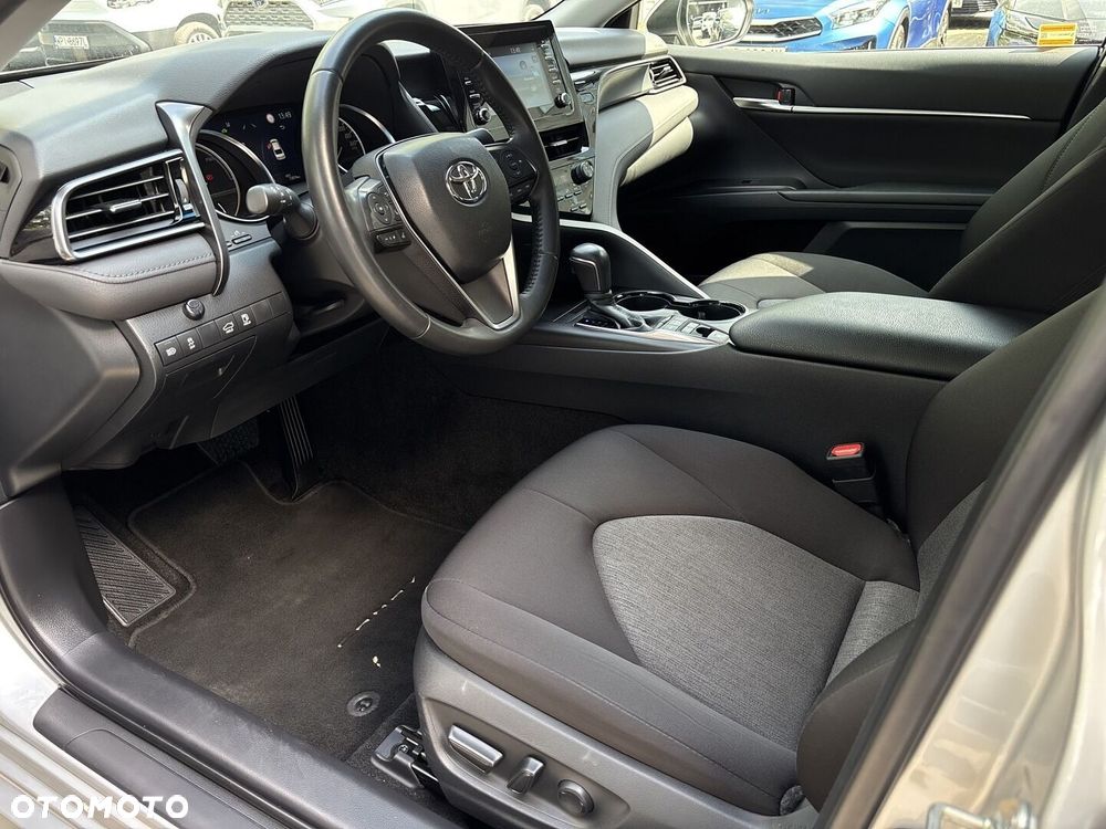 Toyota Camry 2.5 Hybrid Comfort CVT - 11