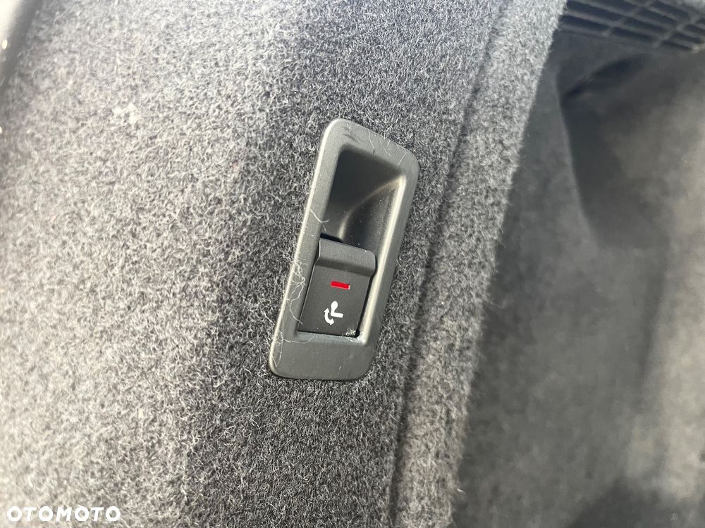 Audi A4 ver-avant-45-tfsi-quattro-s-tronic-advanced - 15