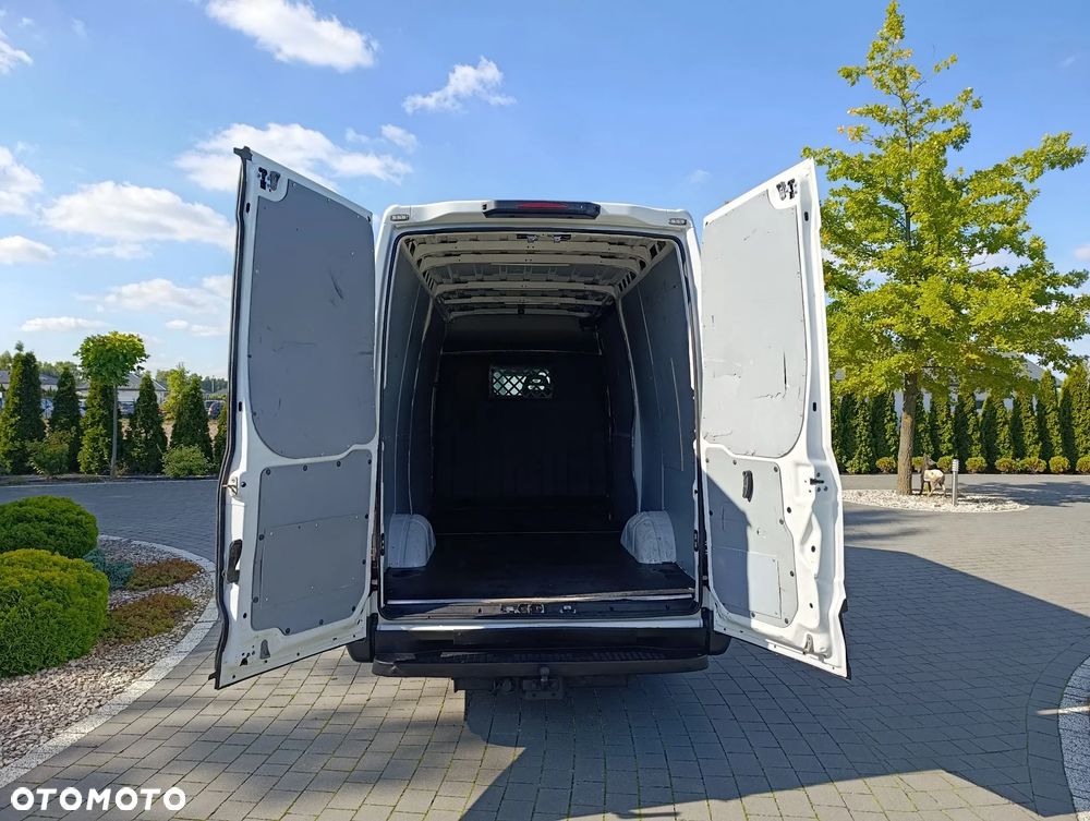 Iveco 35s14 - 12