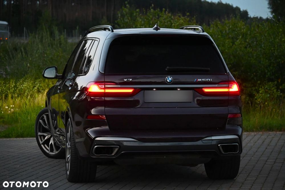 BMW X7 M50i sport - 10