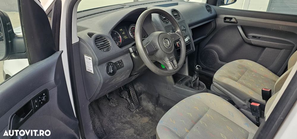 Volkswagen Caddy 1.6 TDi - 9