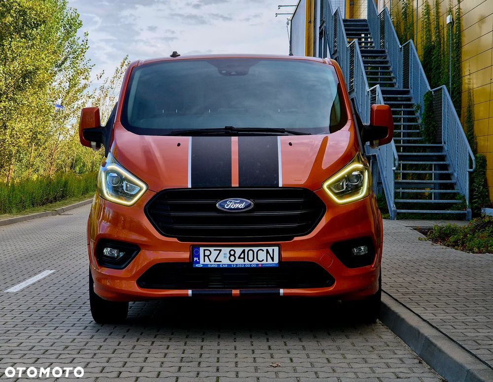 Ford Custom - 3