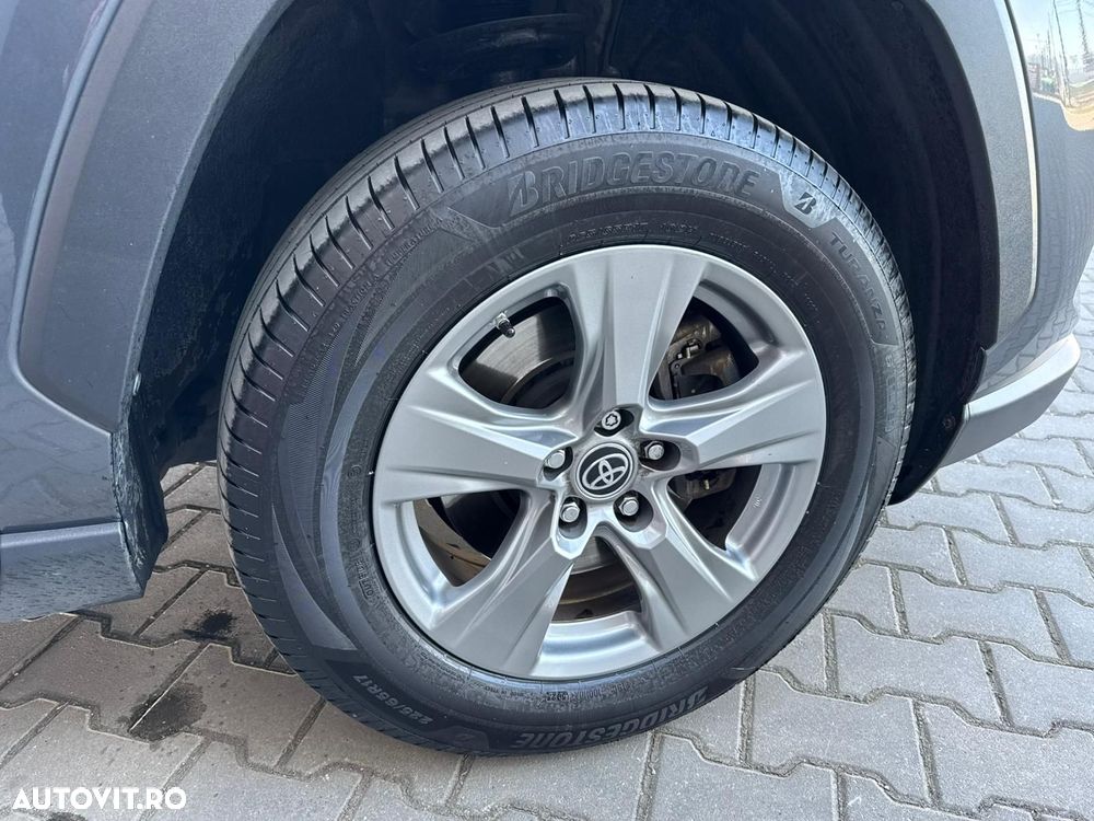 Toyota RAV4 - 24