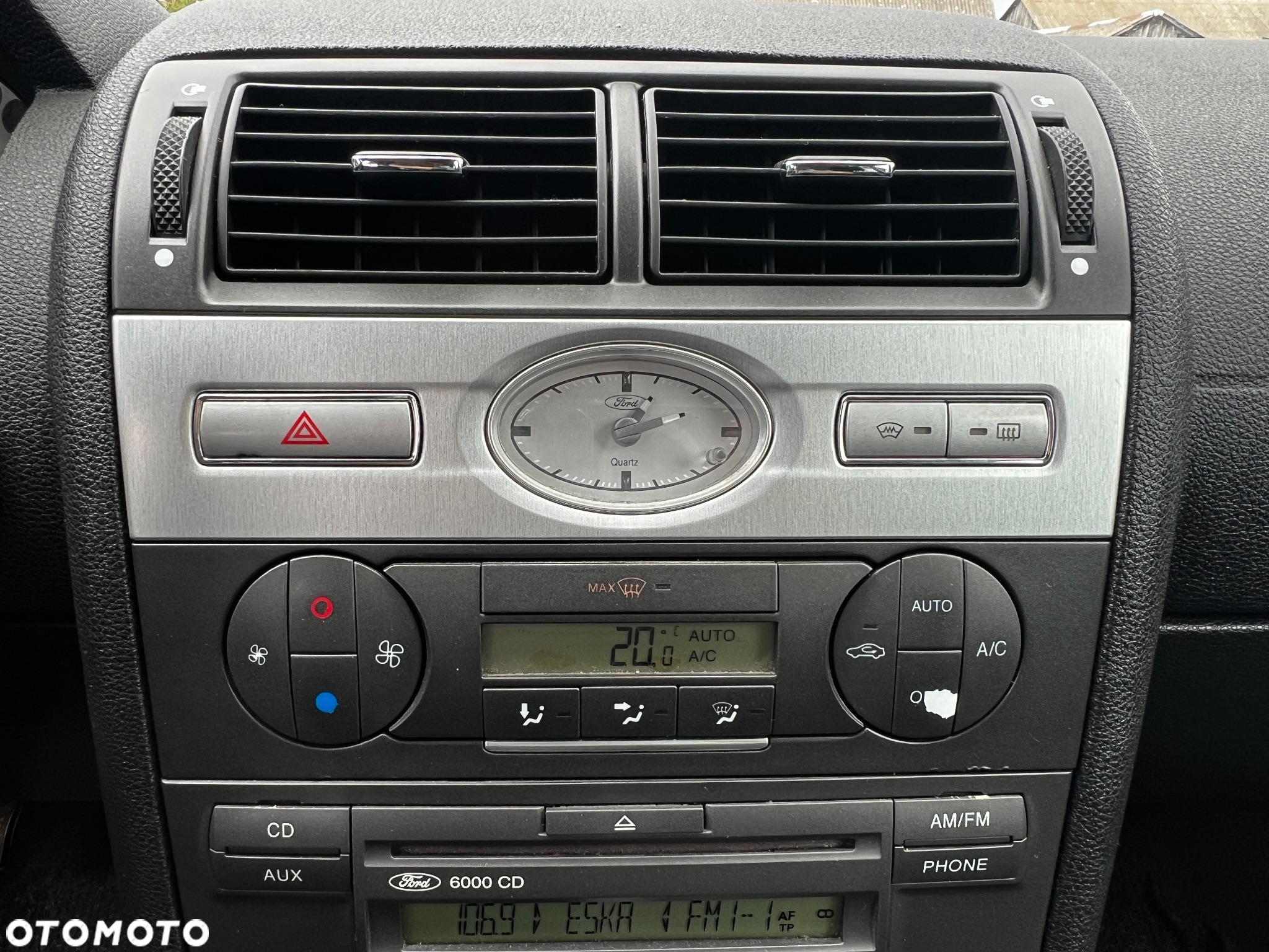 Ford Mondeo 2.0 TDCi Trend X - 21