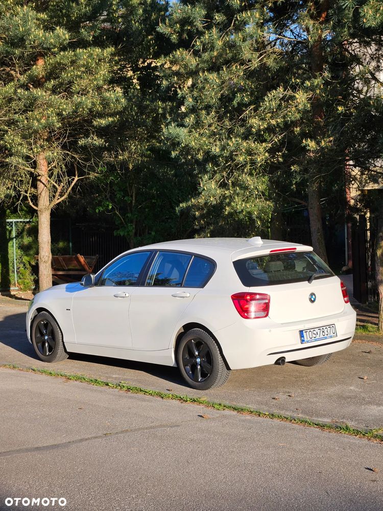 BMW Seria 1 116d Sport Line - 7