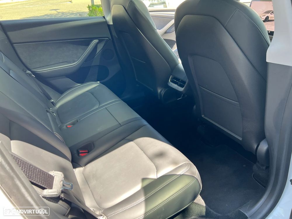 Tesla Model Y Long Range Tração Integral - 8