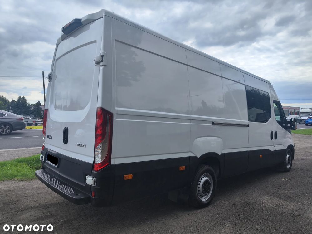 Iveco Daily 35S14 maxi brygadówka 7 osób - 4