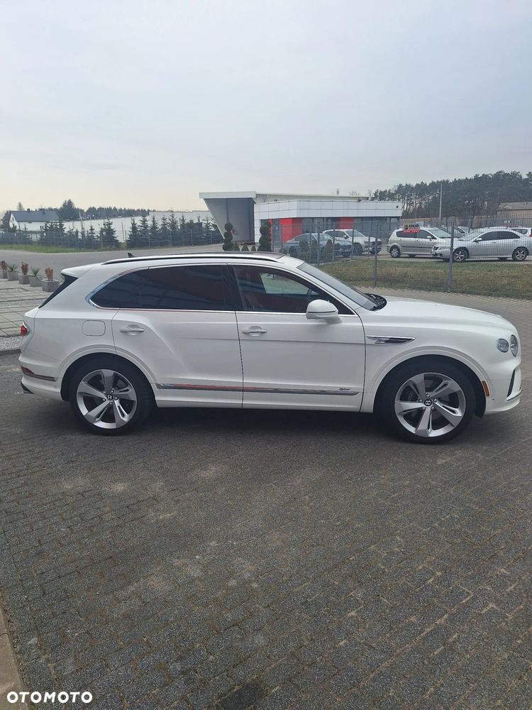 Bentley Bentayga - 4