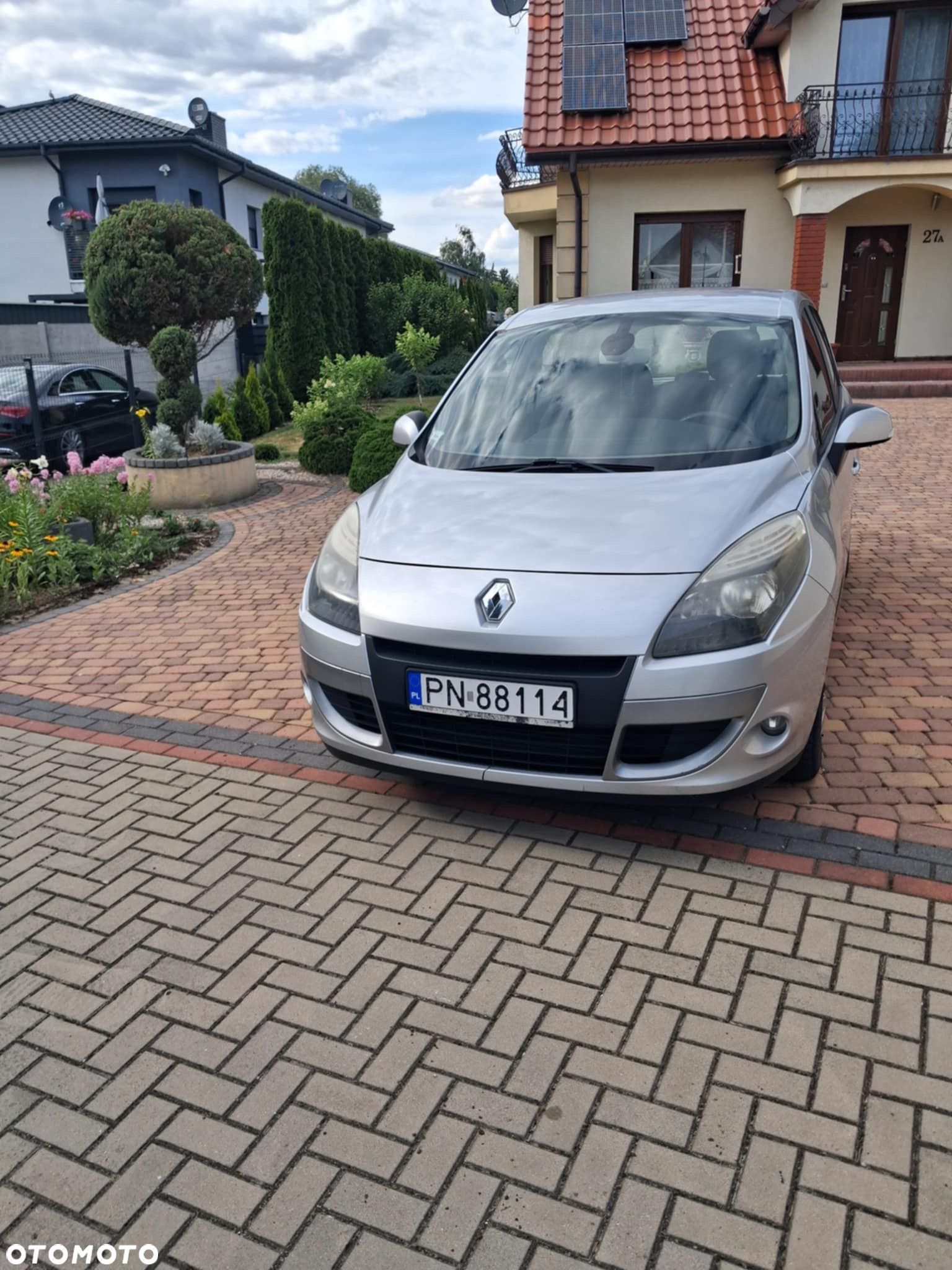 Renault Scenic - 1