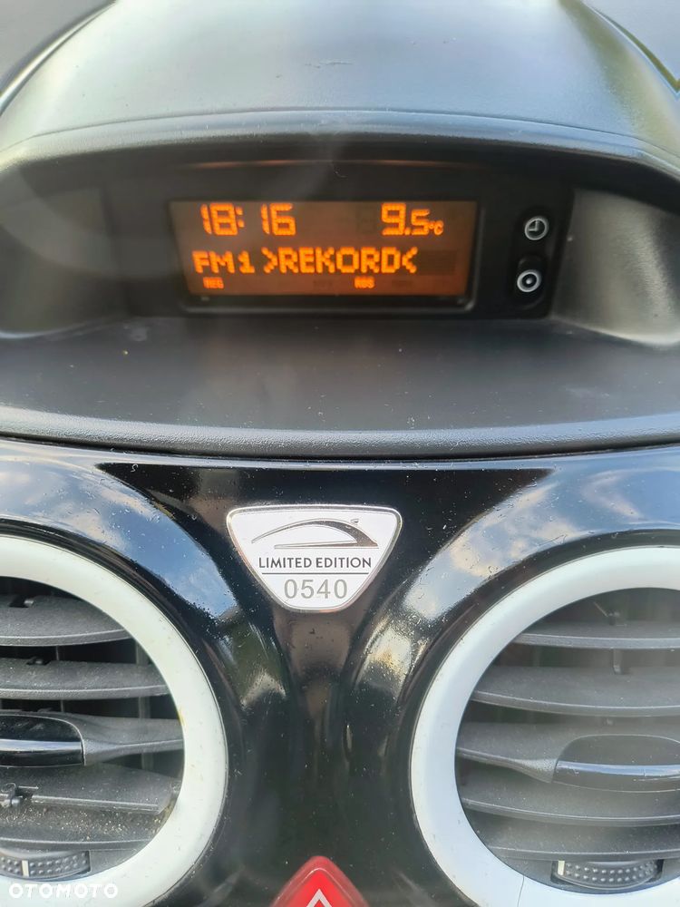 Opel Corsa 1.2 16V Limited Edition - 18