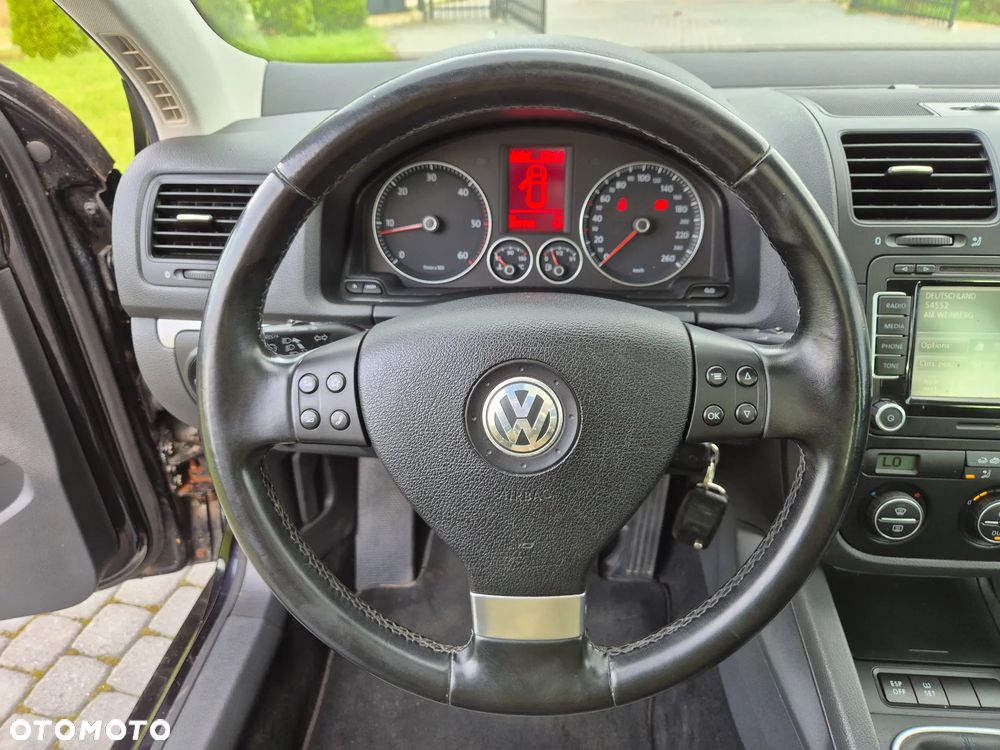 Volkswagen Golf 2.0 TDI DPF Trendline - 35