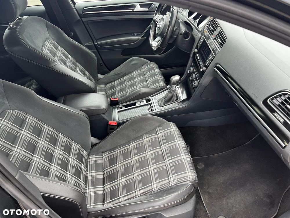 Volkswagen Golf GTD (BlueMotion Technology) DSG - 14