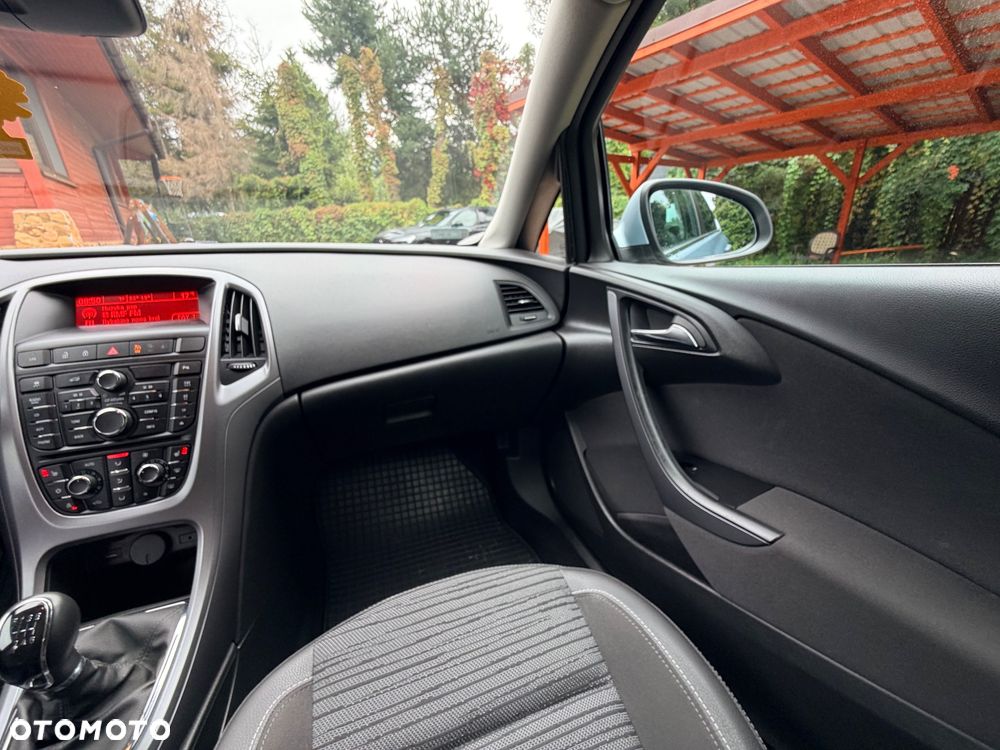 Opel Astra - 16