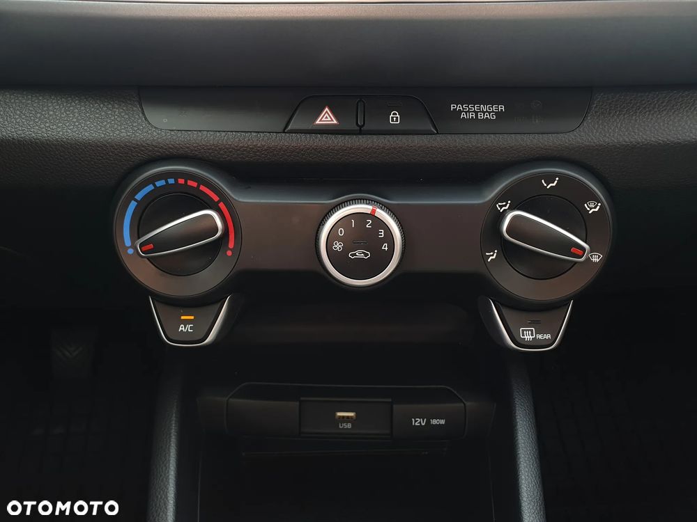 Kia Stonic 1.2 M - 38