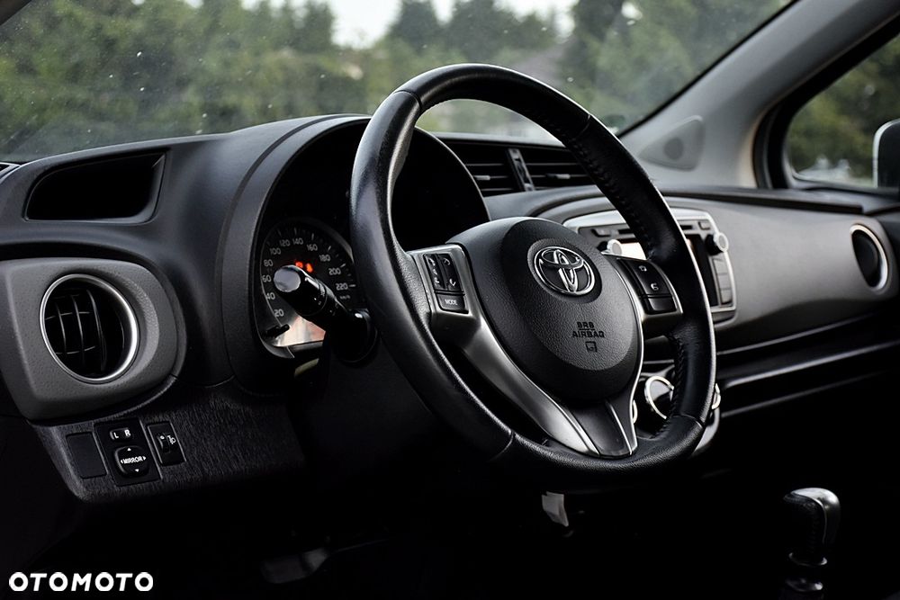 Toyota Yaris 1.33 Sol - 17