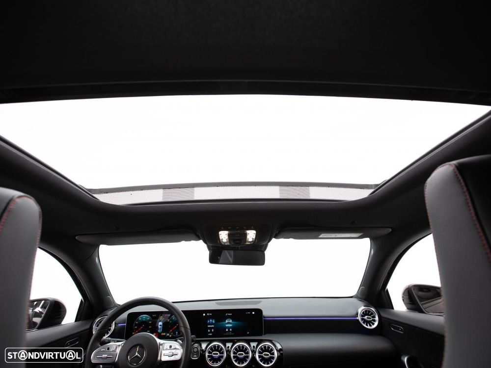 Mercedes-Benz A 250 7G-DCT AMG Line - 6