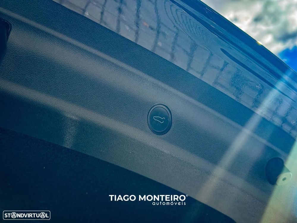 Tesla Model Y Tração Traseira - 38