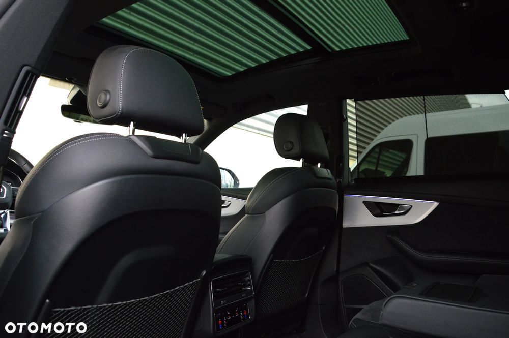 Audi Q8 55 TFSI mHEV Quattro Tiptronic - 17