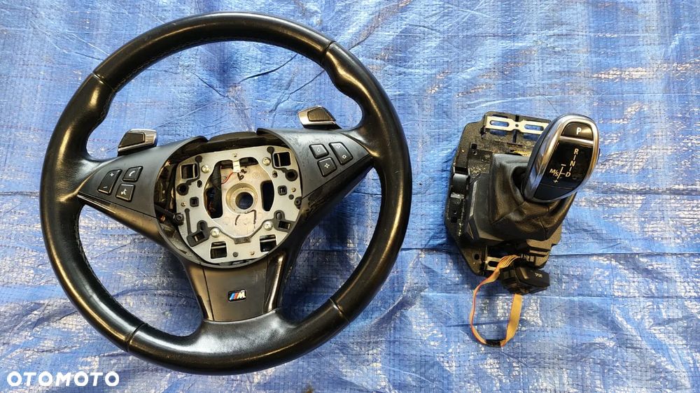 KIEROWNICA ŁOPATKI LEWAREK GAŁKA ZMIANY BIEGÓW WYBIERAK KOMPLET ZESTAW 9204093 BMW E60 E61 E63 E64 LCI LIFT SPORT M-PAKIET