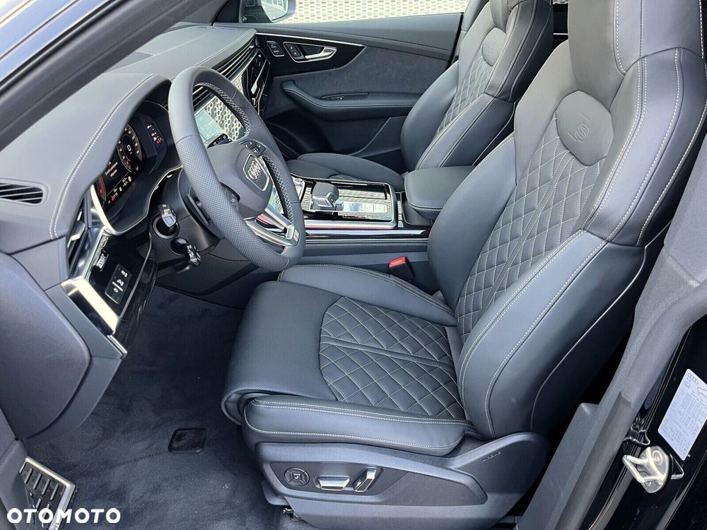 Audi Q8 - 7