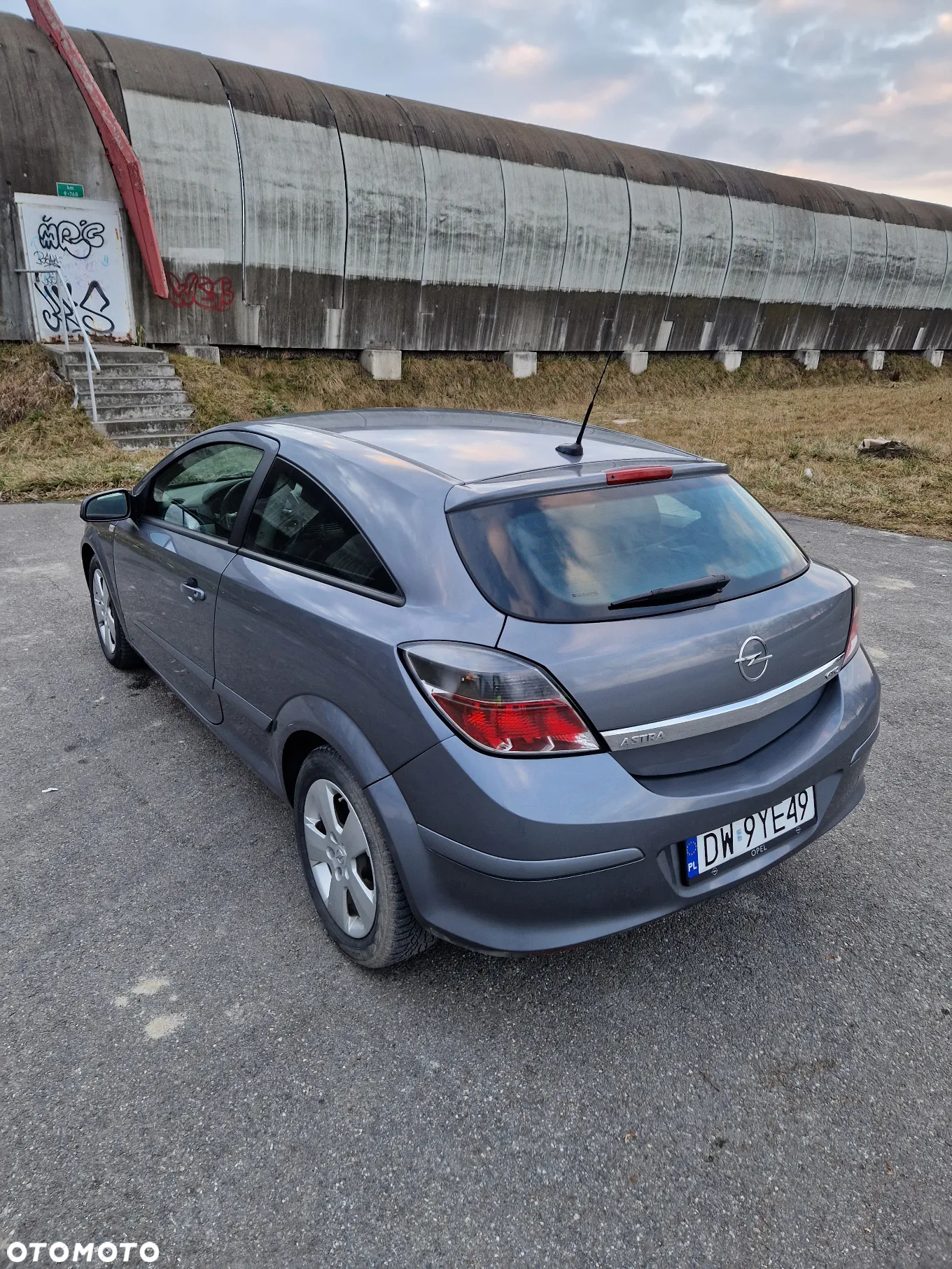 Opel Astra III GTC 1.9 CDTI Sport - 7