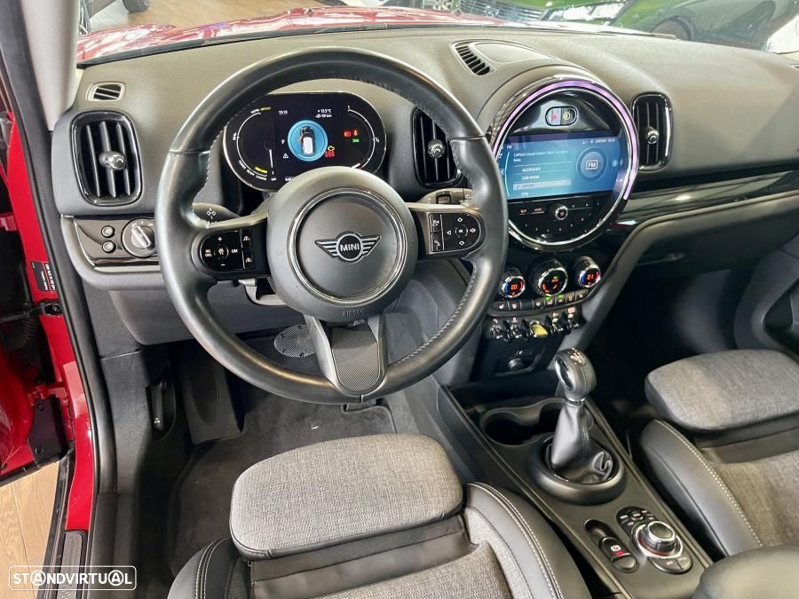 MINI Countryman Cooper SE ALL4 Auto - 11