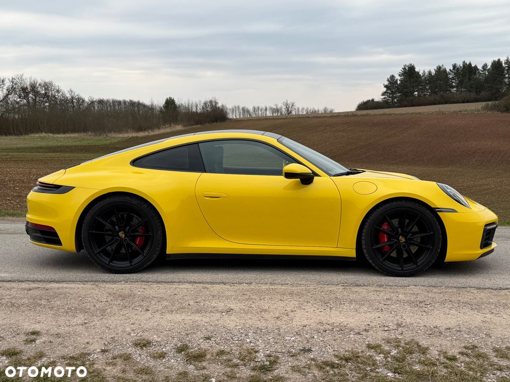 Porsche 911 Carrera 4S - 9