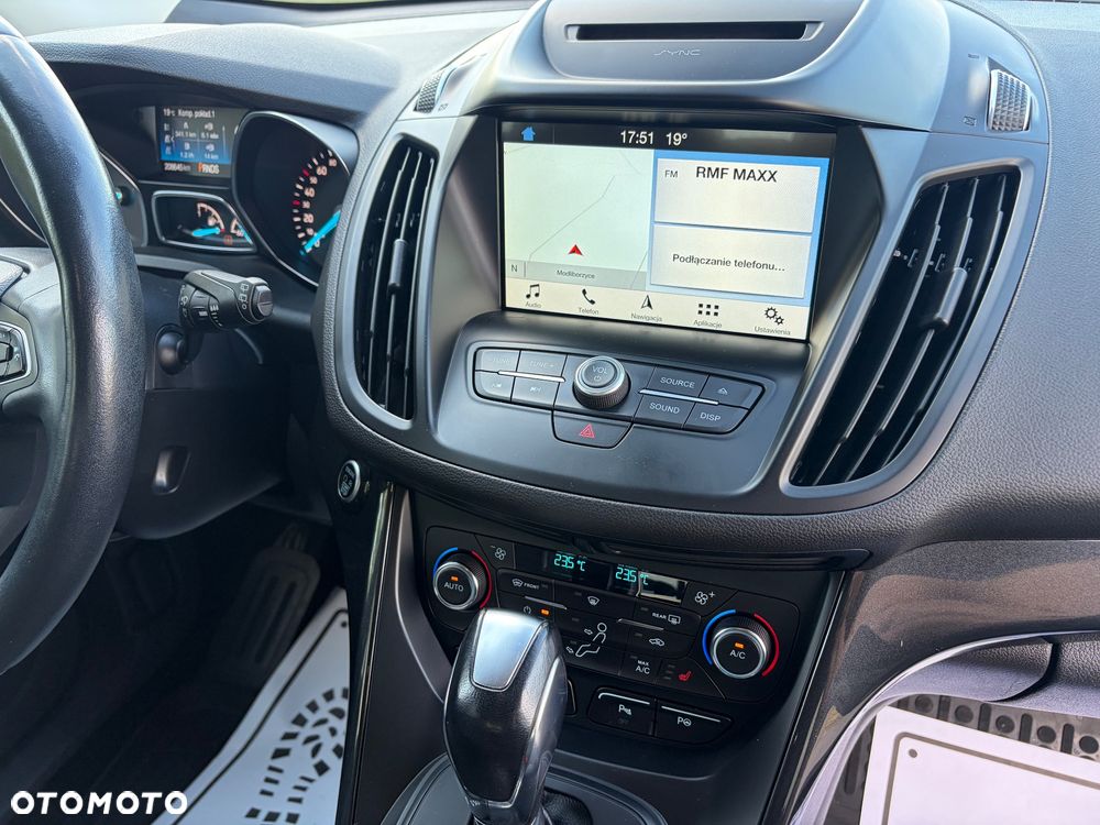 Ford Kuga - 11