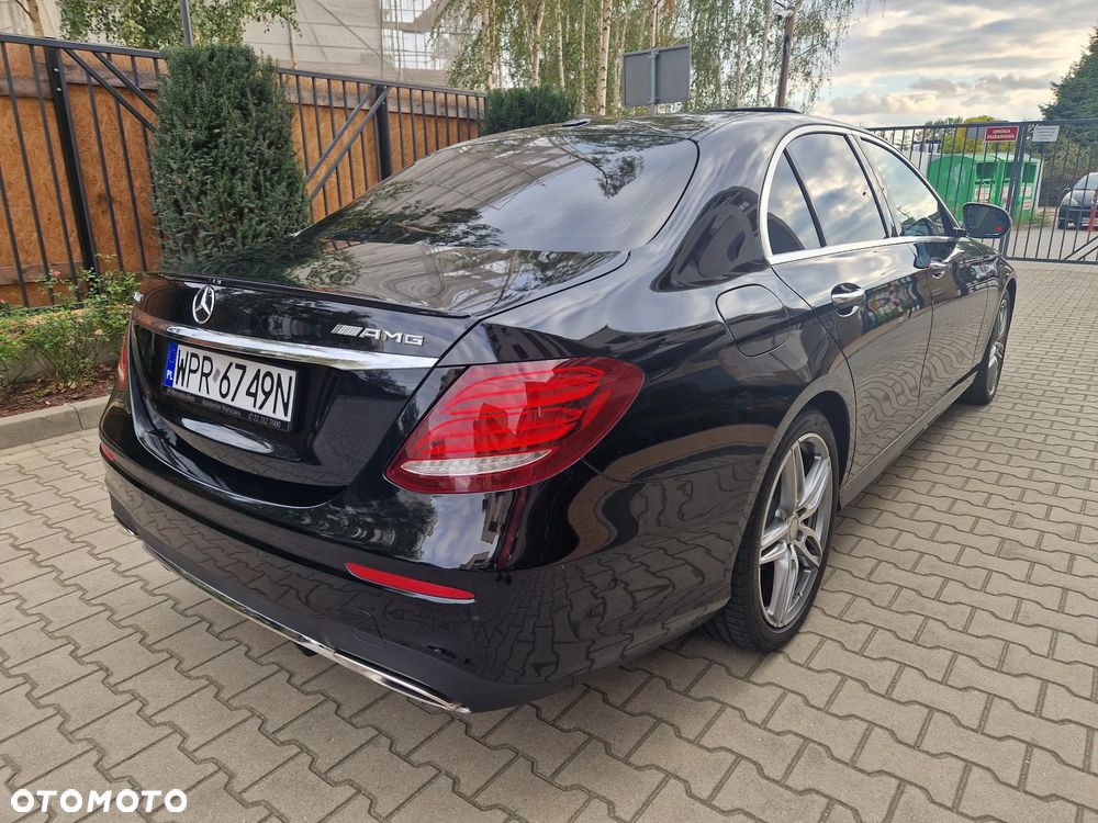 Mercedes-Benz Klasa E 300 9G-TRONIC AMG Line - 4