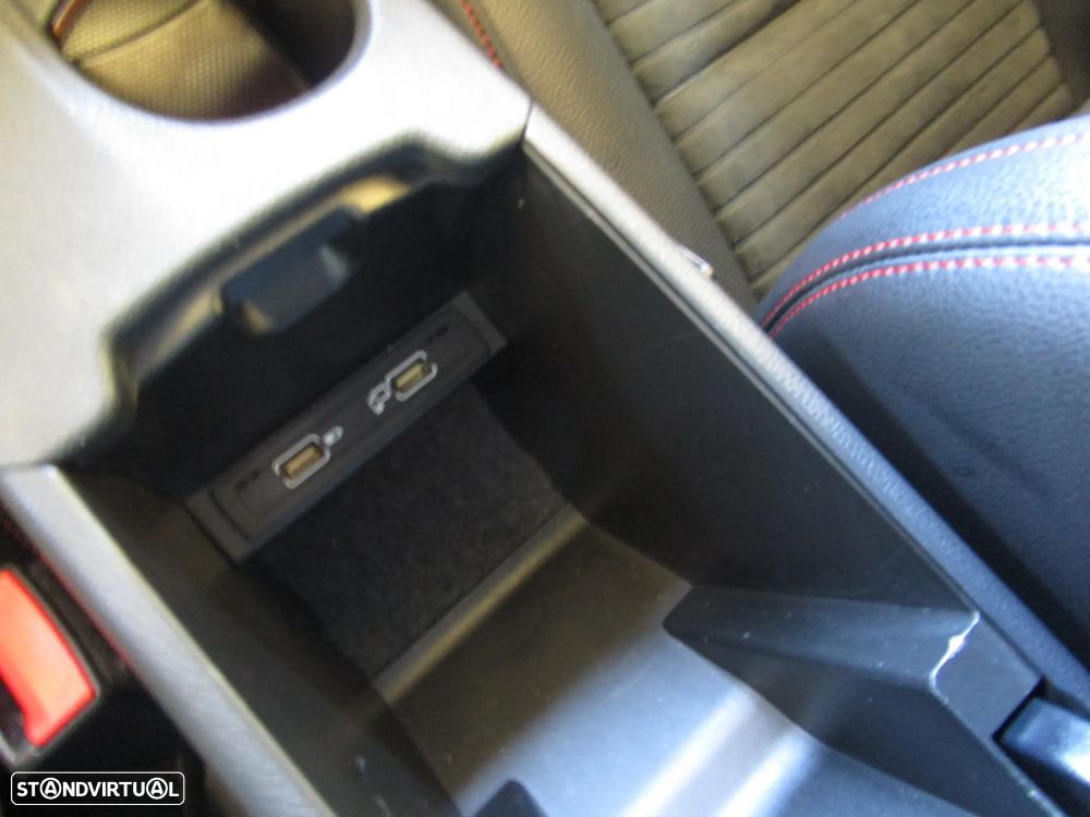 Mercedes-Benz CLA 180 CDI AMG Line Aut. - 33