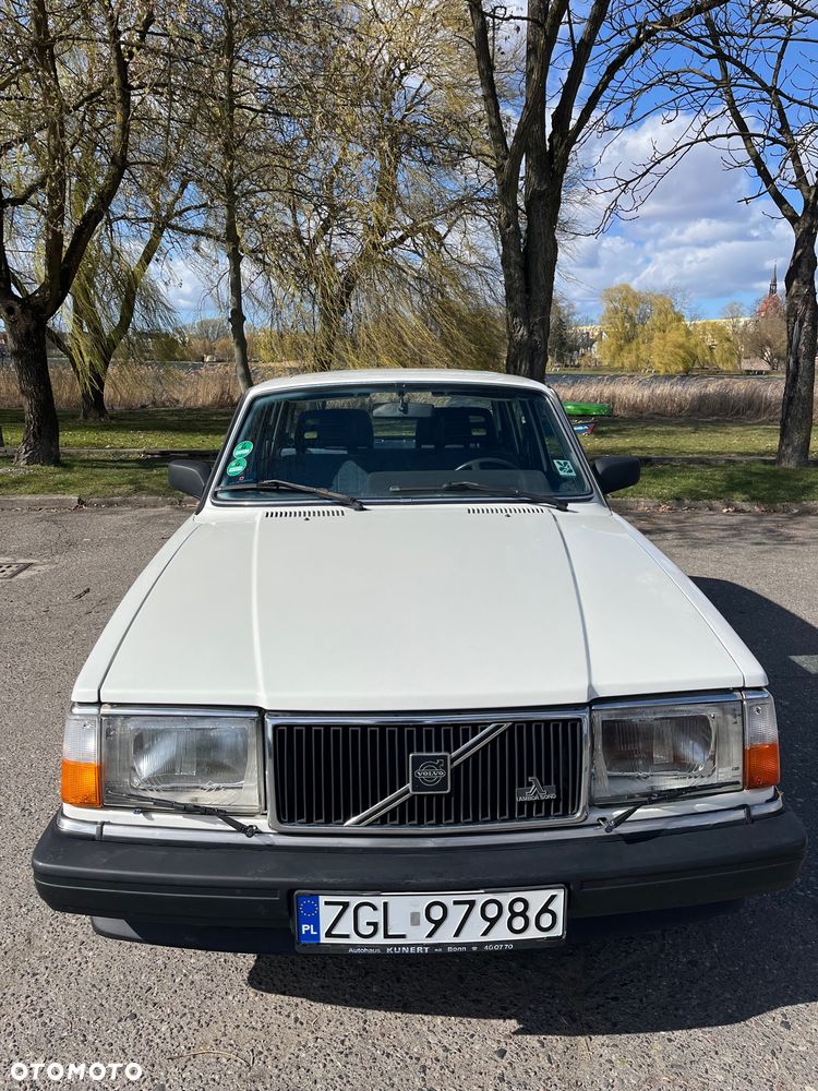 Volvo Seria 200 - 4